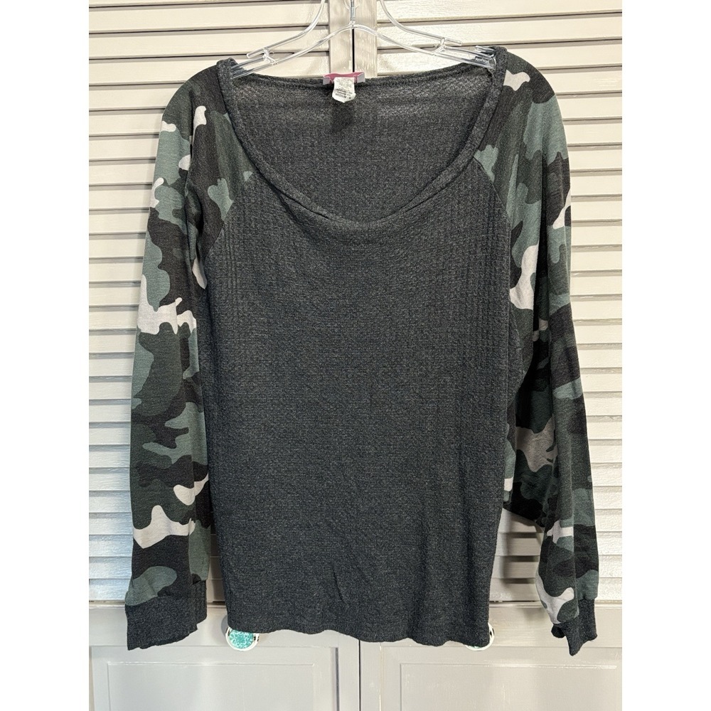 Pink Lily‎ Gray/Green Camo Thermal 3/4 Dolman Sleeve Top Size M Oversized